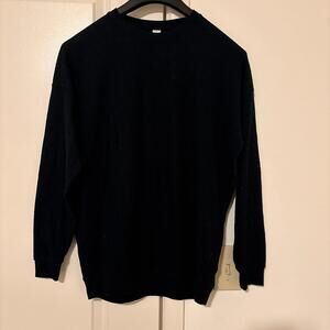 Alo Women Yoga Accolade Size Small  Crew Neck Pullover Black